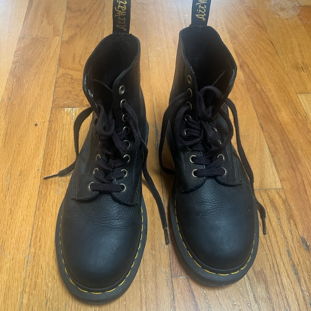 Dr. Martens Black Soft Leather Boots EU 37